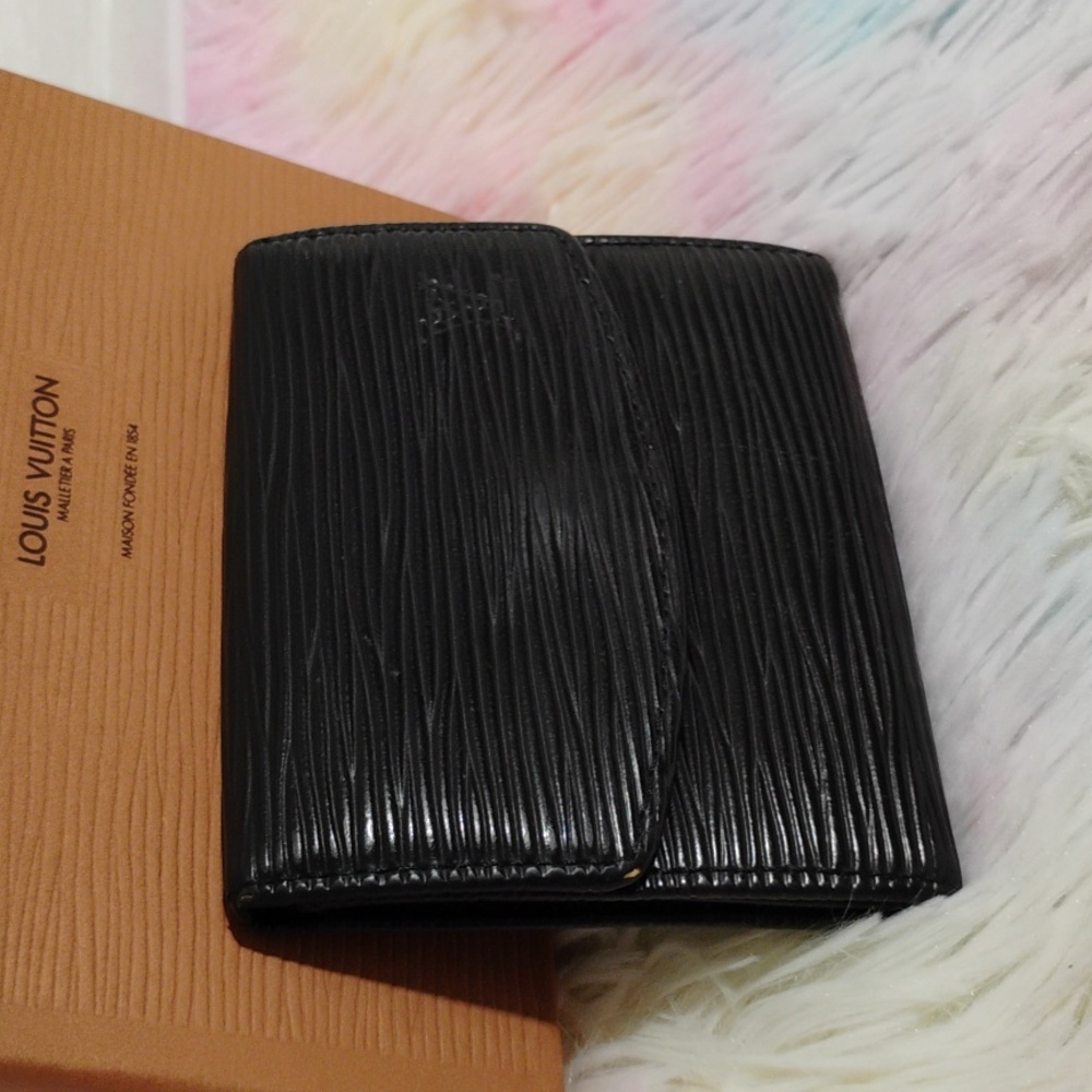 SALE! Authentic Louis Vuitton Black Epi Coin & Card Purse Vintage Wallet Unisex - Picture 2 of 13